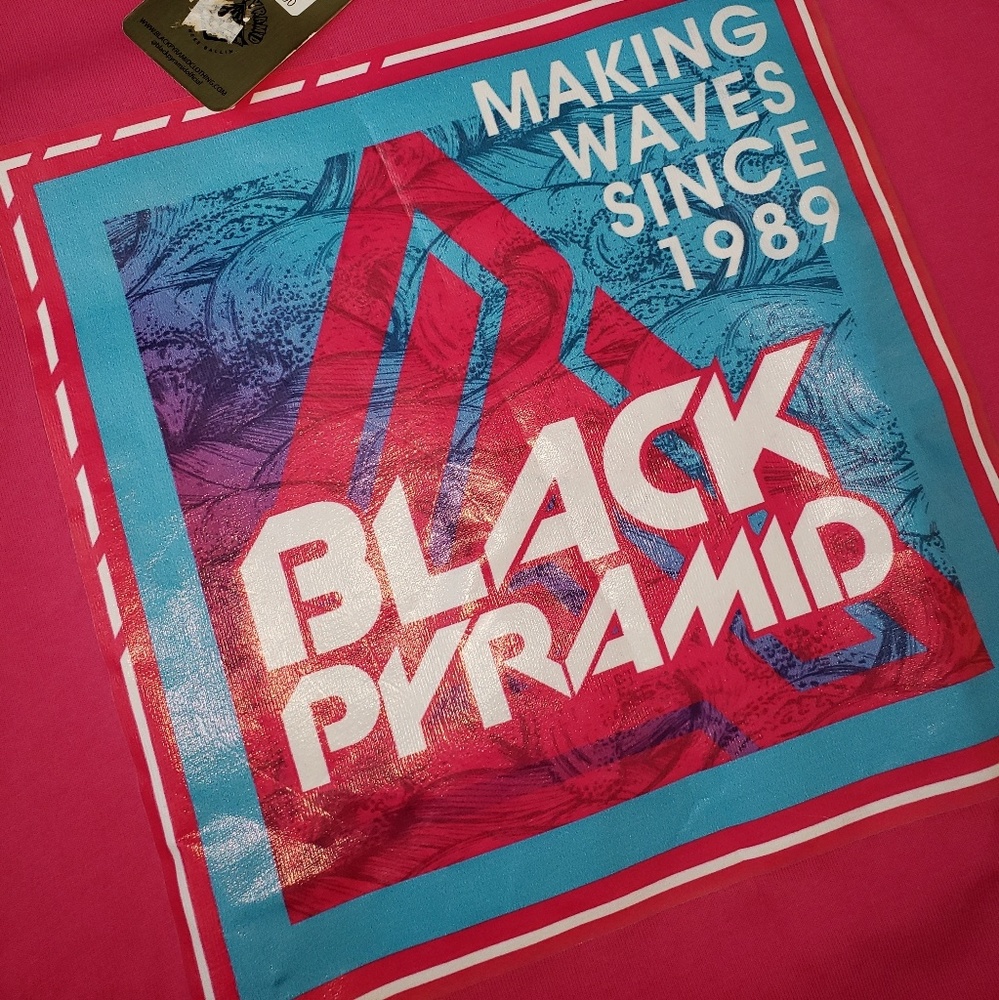 🆕️🚹Black pyramid logo T, Lg, Bright Pink,Thick🔥 - Picture 3 of 6